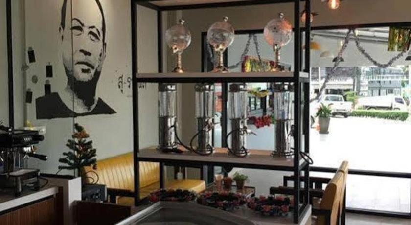 P.F Mansion Hotel Чавенг Бийч Екстериор снимка