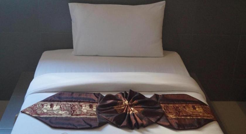 P.F Mansion Hotel Чавенг Бийч Екстериор снимка